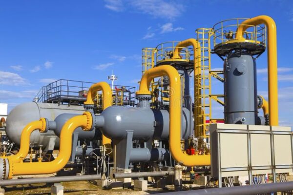 Oil and Gas Processing Plant Stock Photo - Image of manufacture, piping_ 36706580